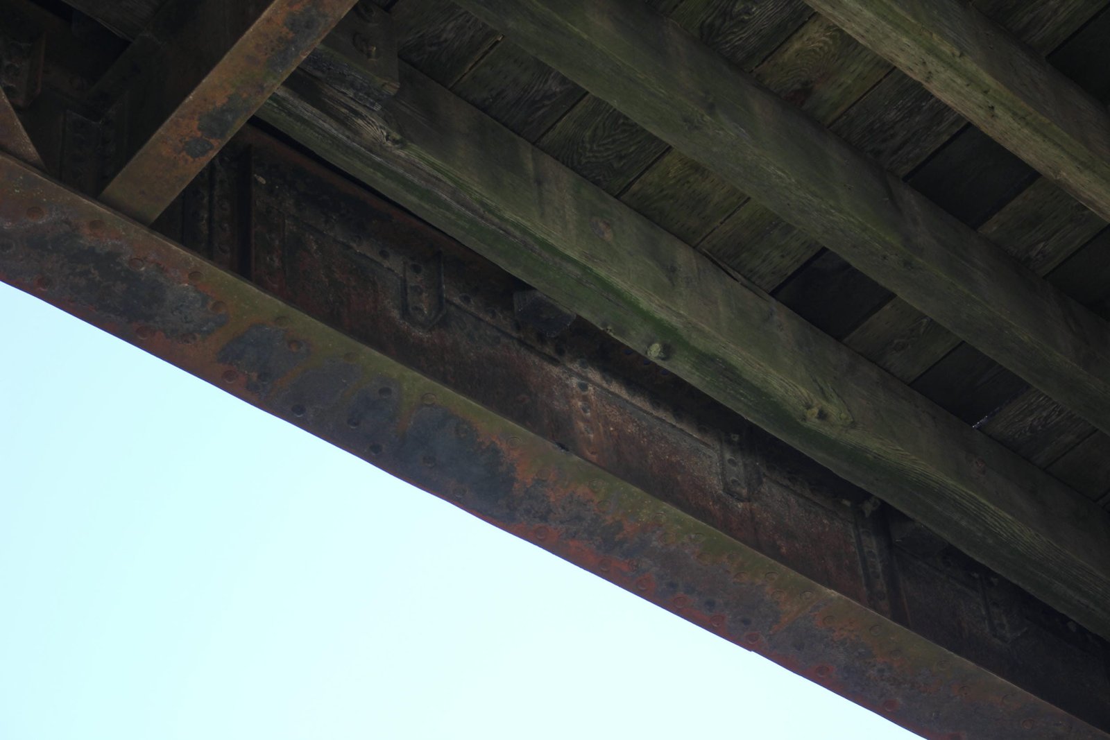 Details of additional hangers inside girder
